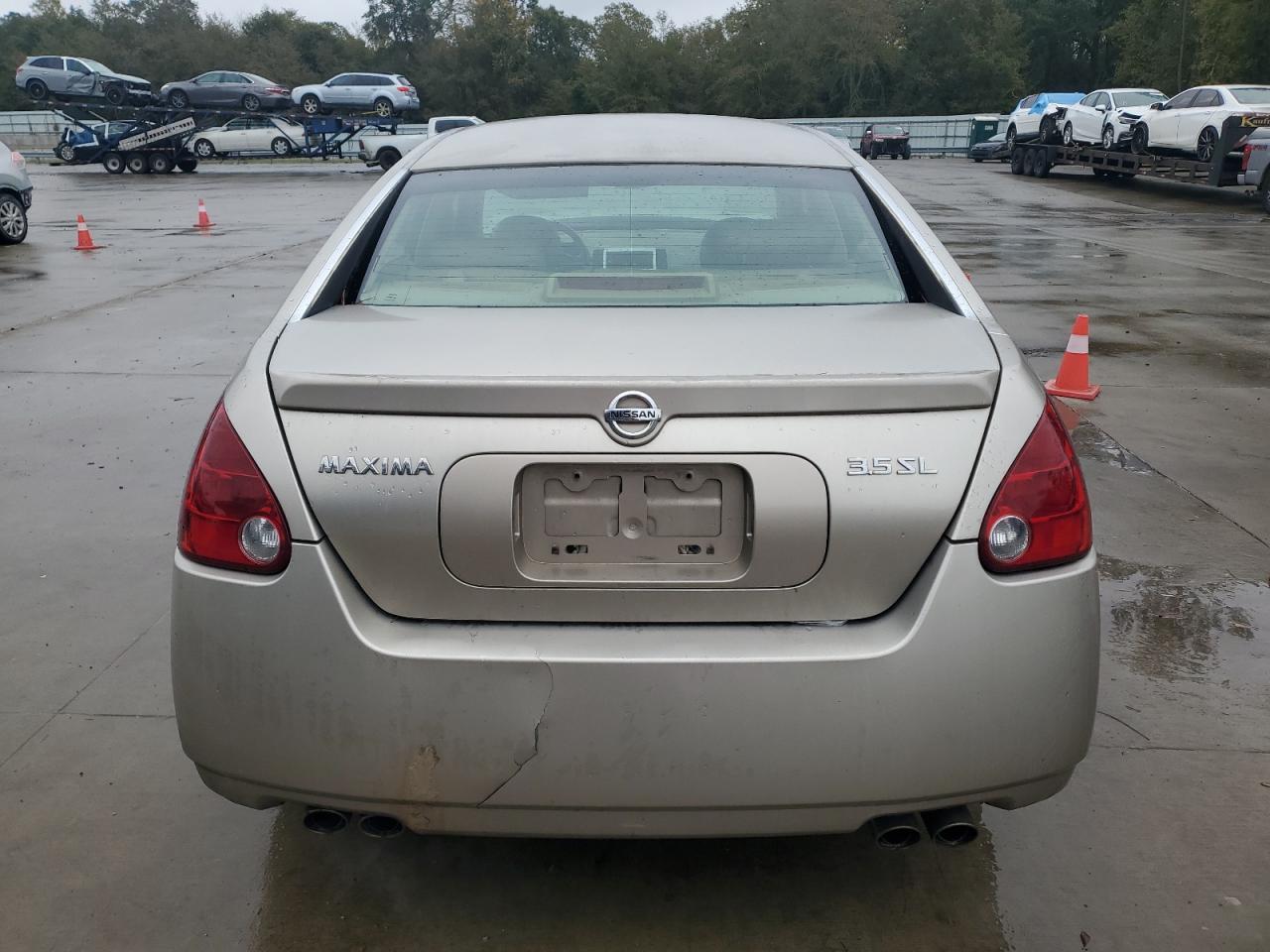 2005 NISSAN Maxima