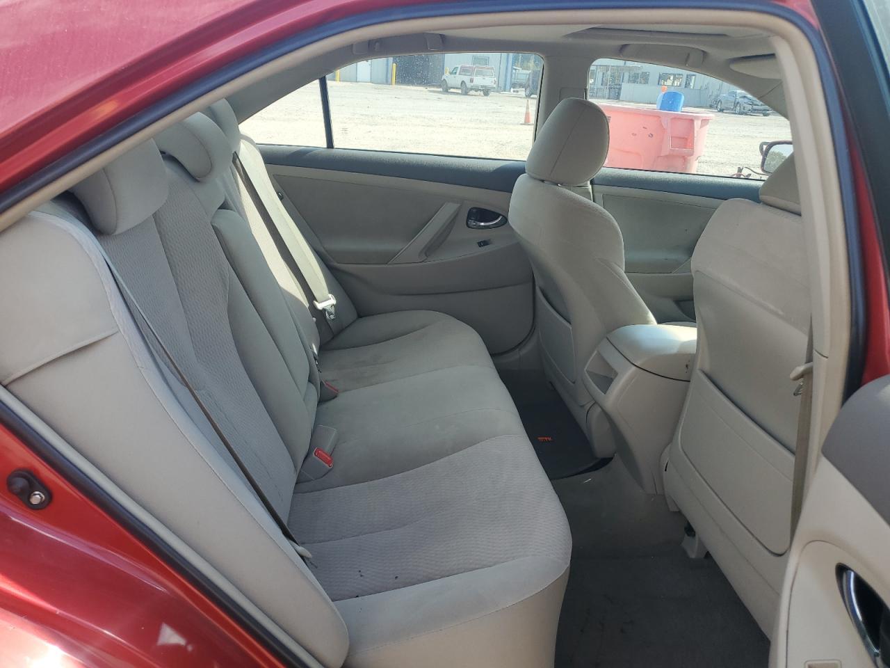 2011 TOYOTA CAMRY