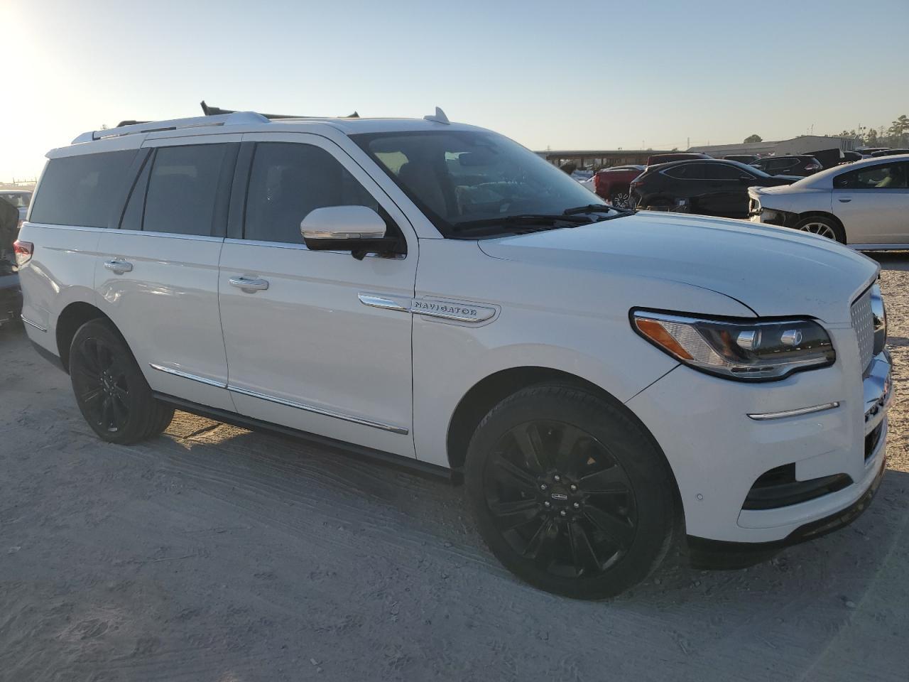 2023 LINCOLN Navigator