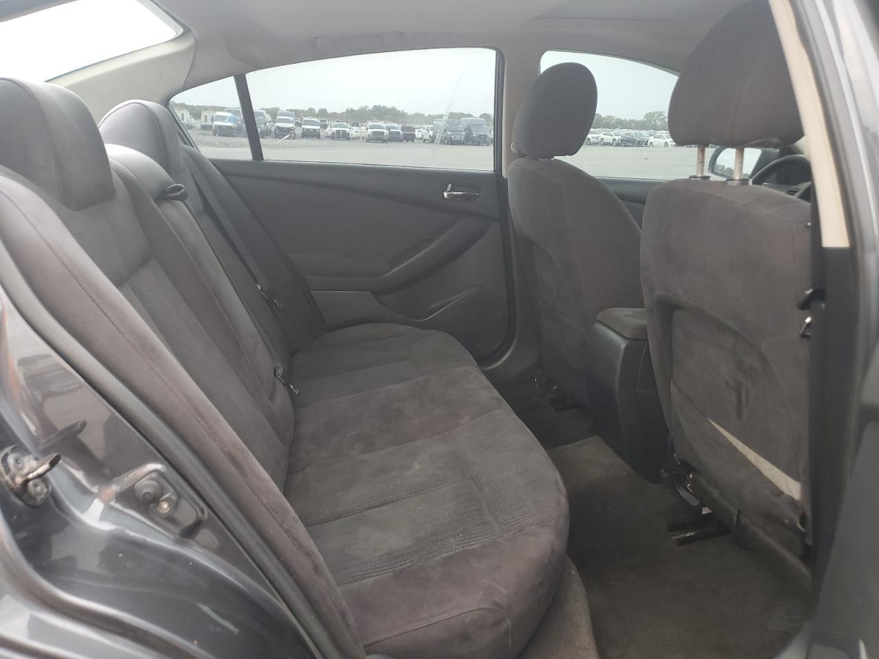 2010 NISSAN ALTIMA