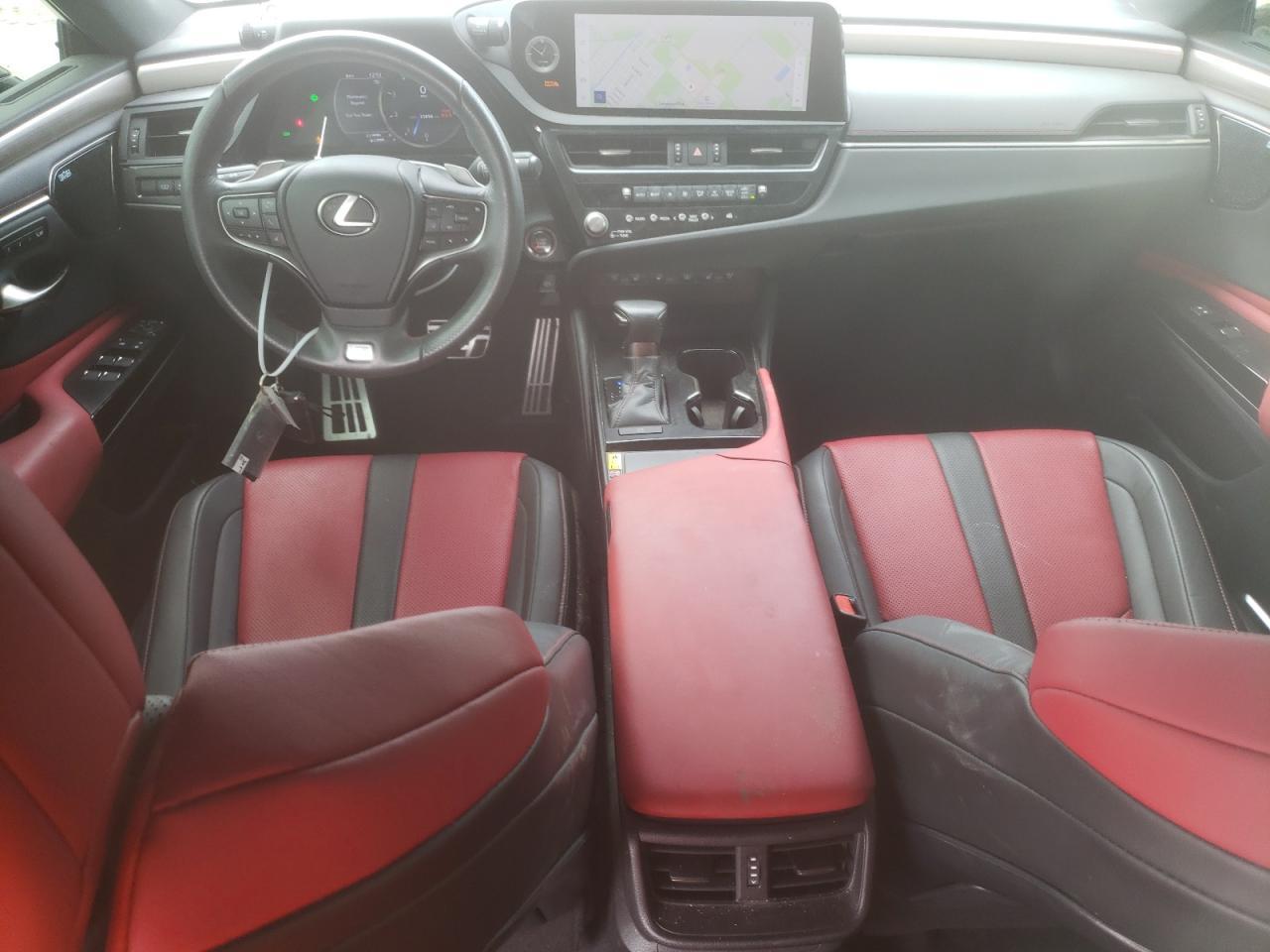 2024 LEXUS Es