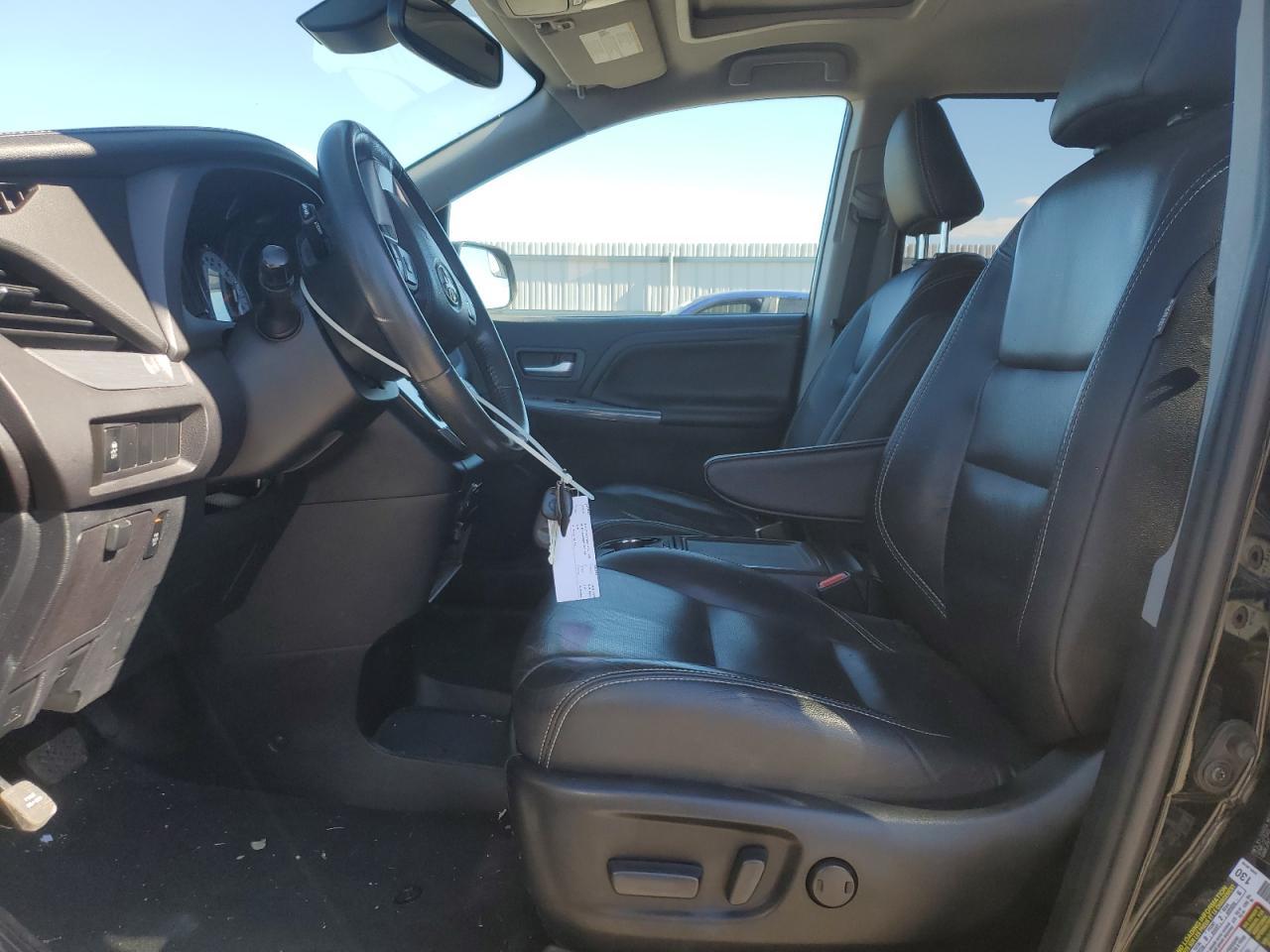 2019 TOYOTA SIENNA