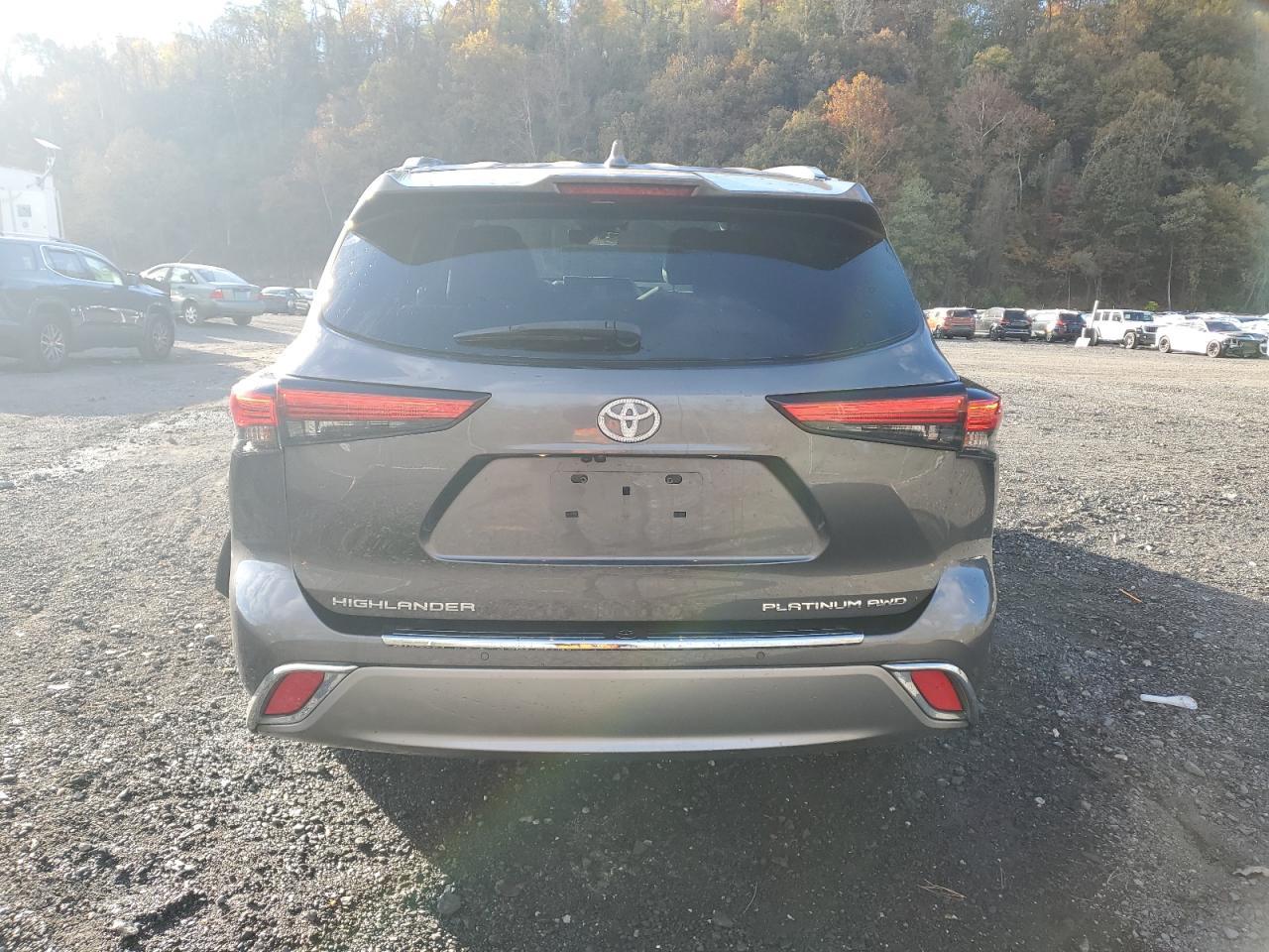 2021 TOYOTA HIGHLANDER