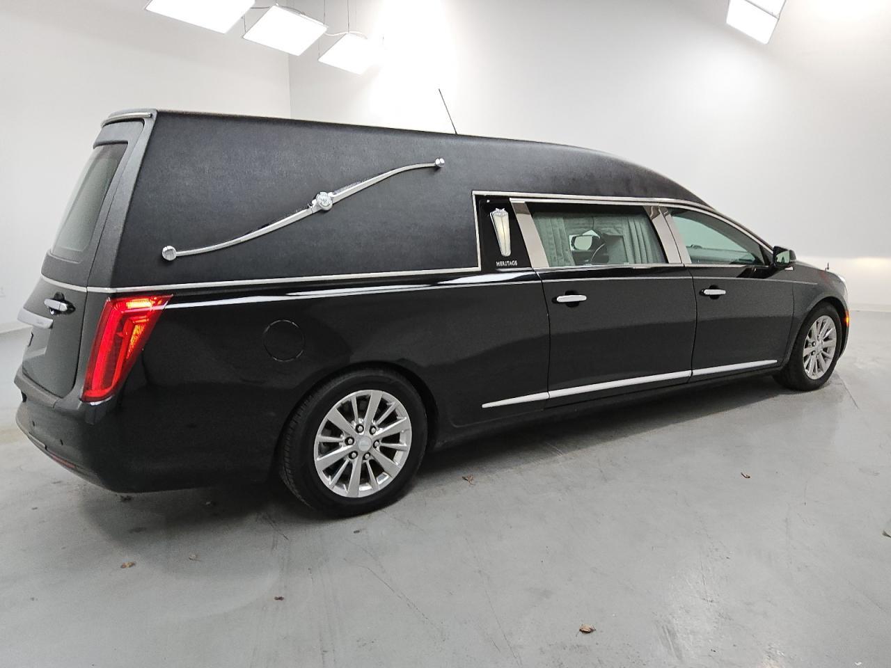 2017 CADILLAC XTS
