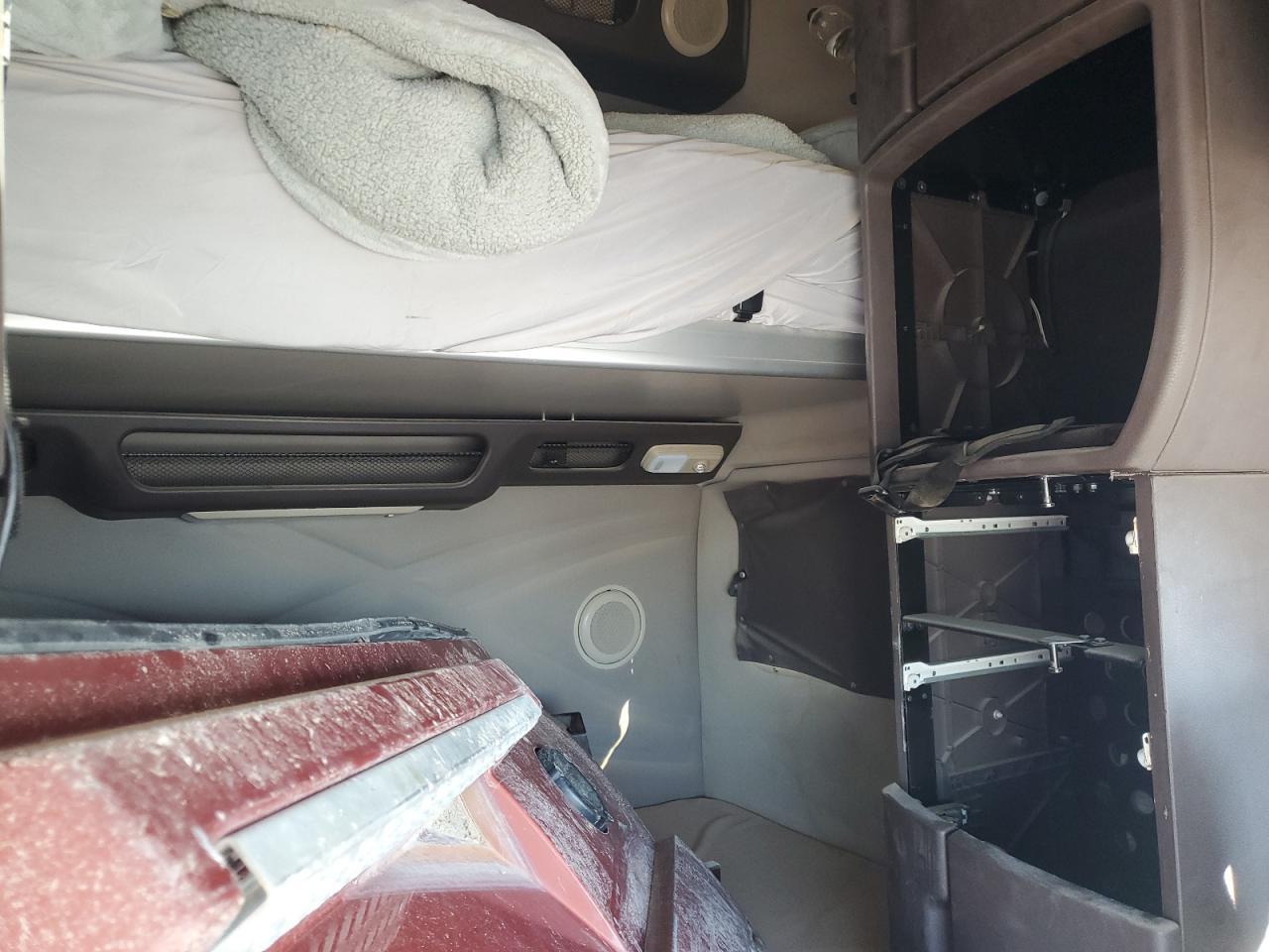 2018 VOLVO VNL
