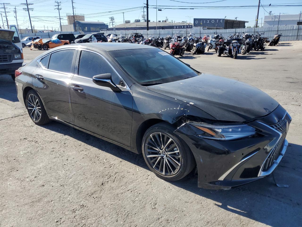 2024 LEXUS Es