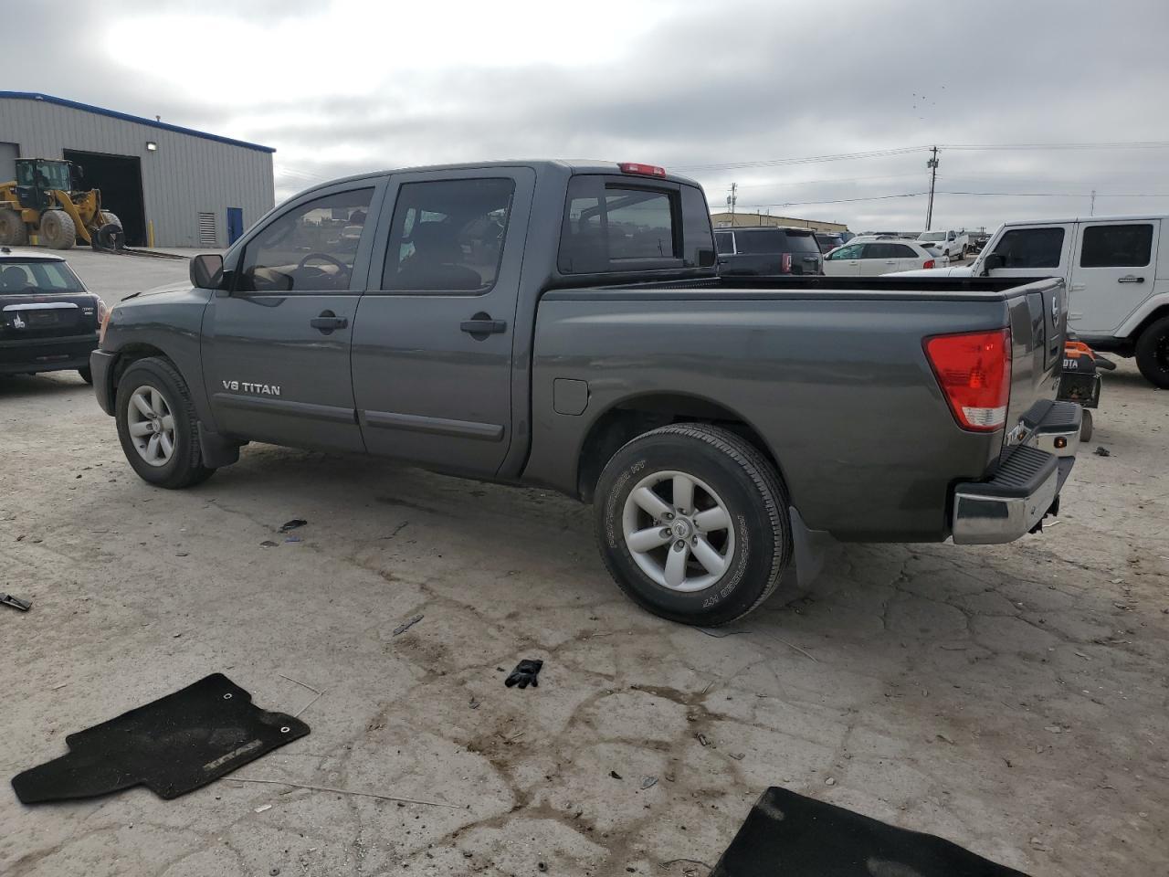 2011 NISSAN Titan