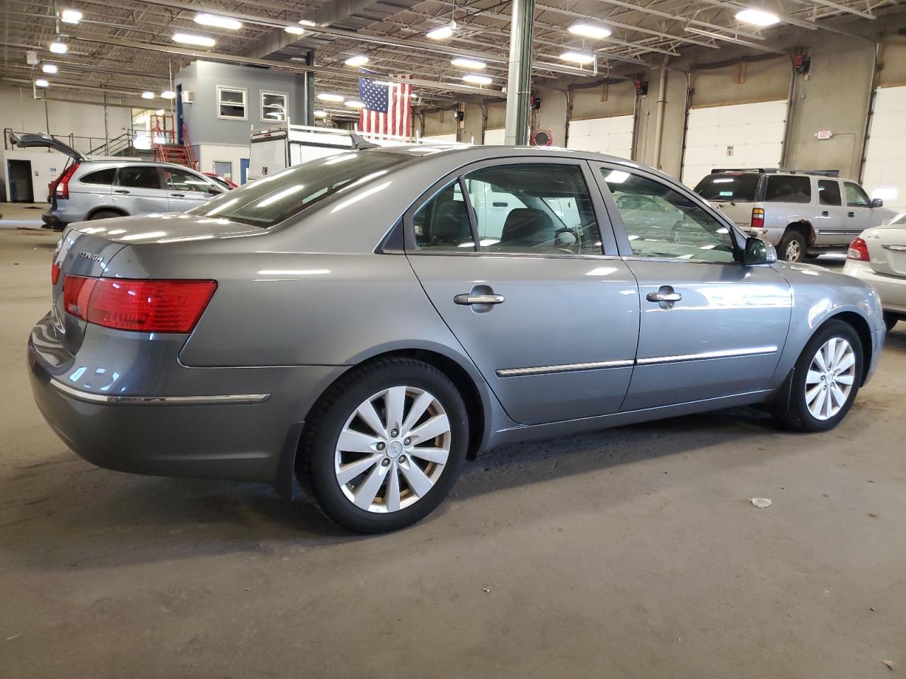 2010 HYUNDAI SONATA