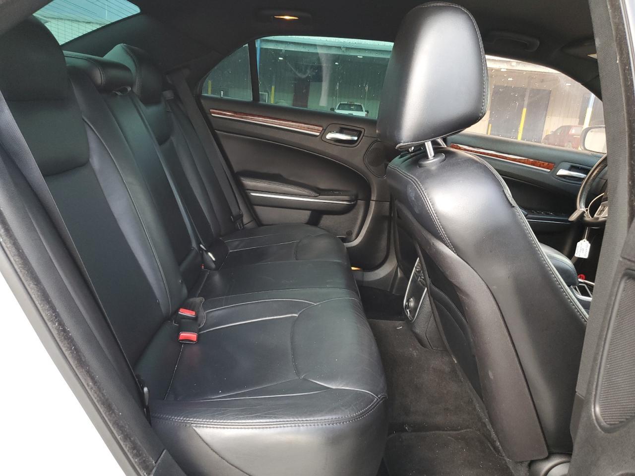 2014 CHRYSLER 300