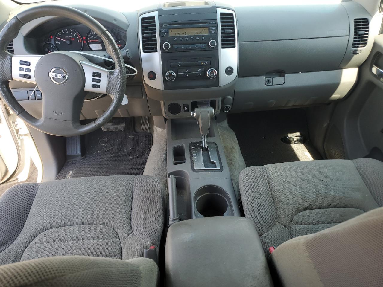 2016 NISSAN Frontier