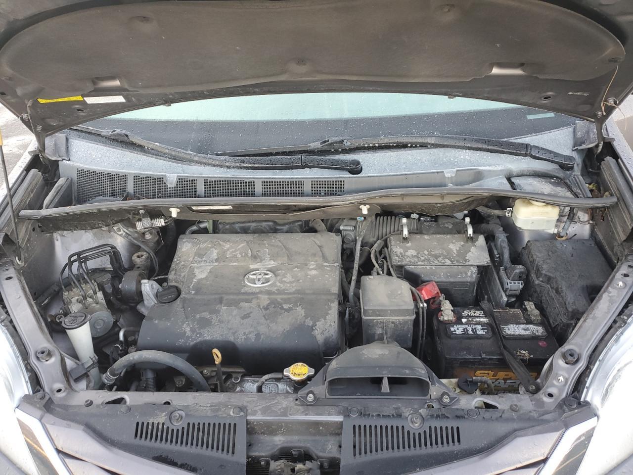 2015 TOYOTA SIENNA