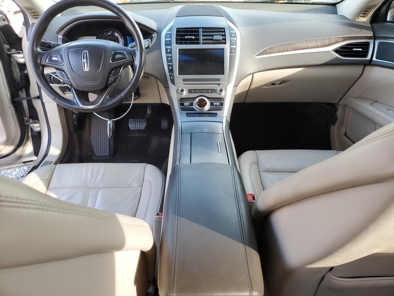 2017 LINCOLN MKZ