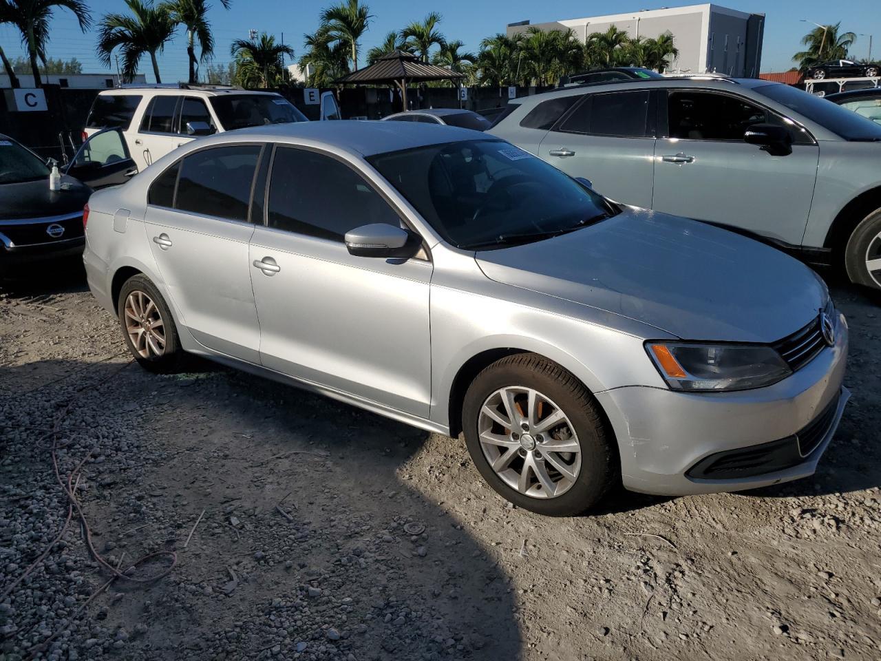 2014 VOLKSWAGEN JETTA