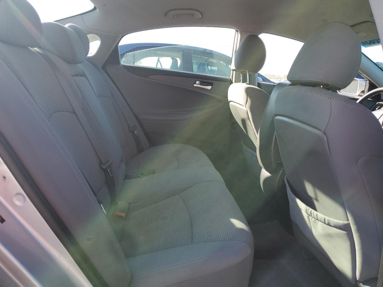 2011 HYUNDAI SONATA