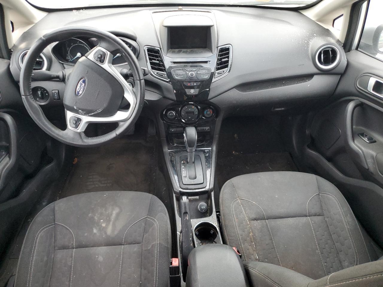2015 FORD Fiesta