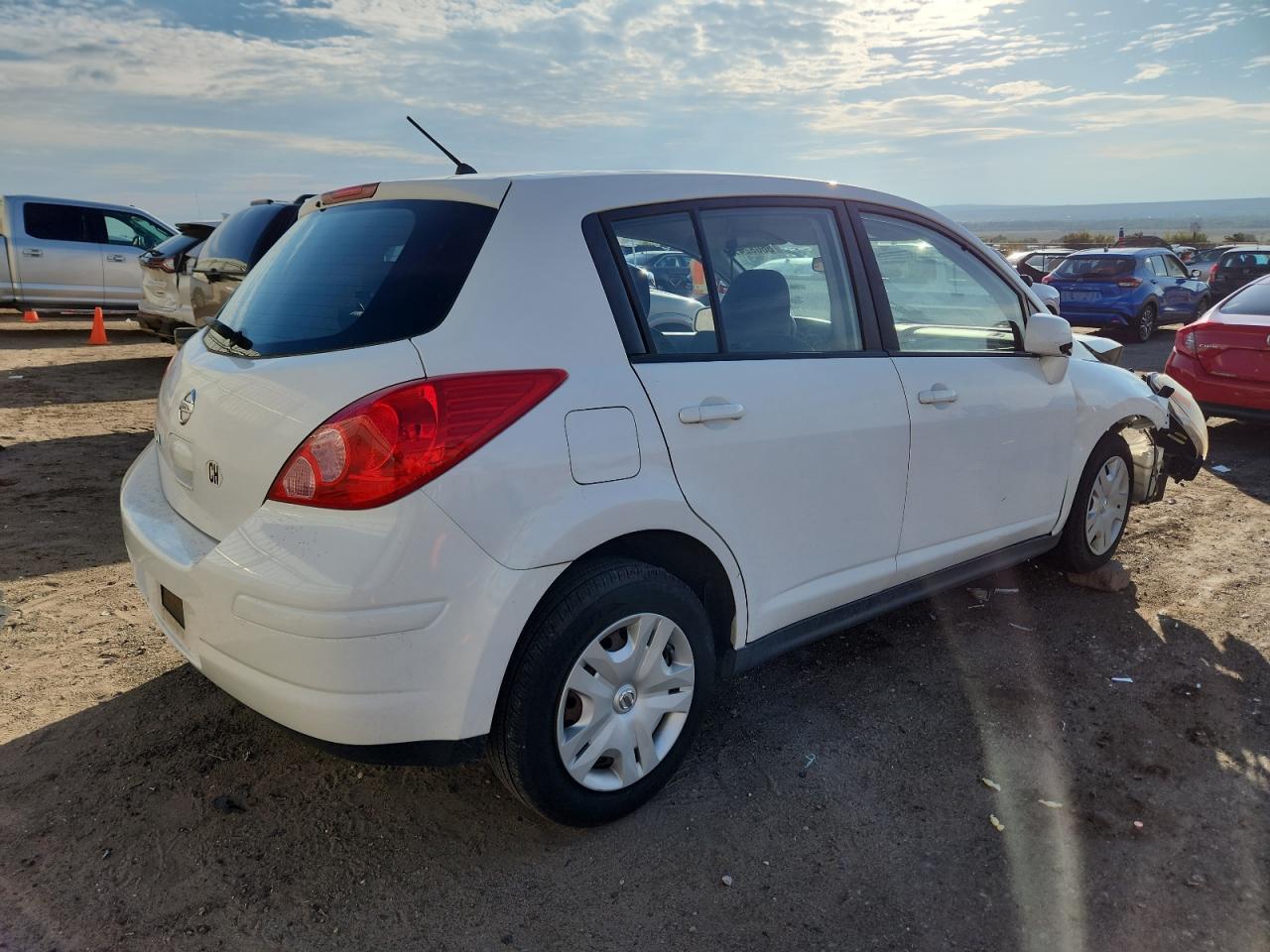 2010 NISSAN VERSA