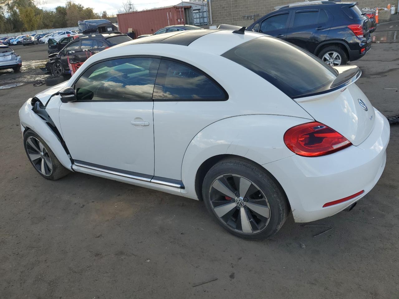 2012 VOLKSWAGEN Beetle