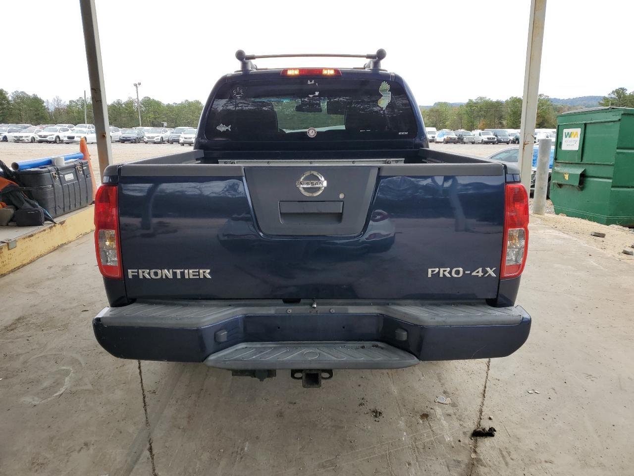 2011 NISSAN Frontier