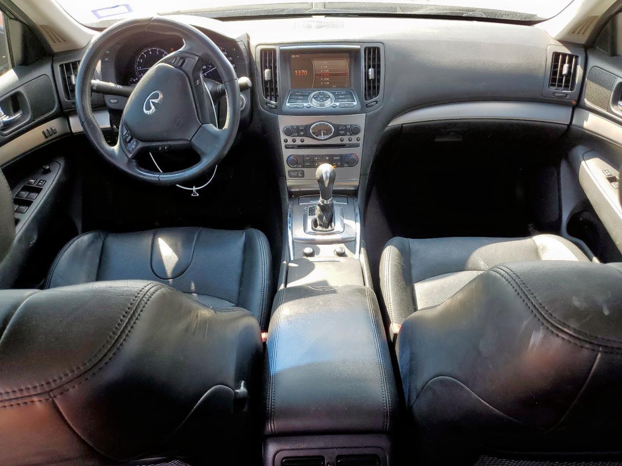 2011 INFINITI G37