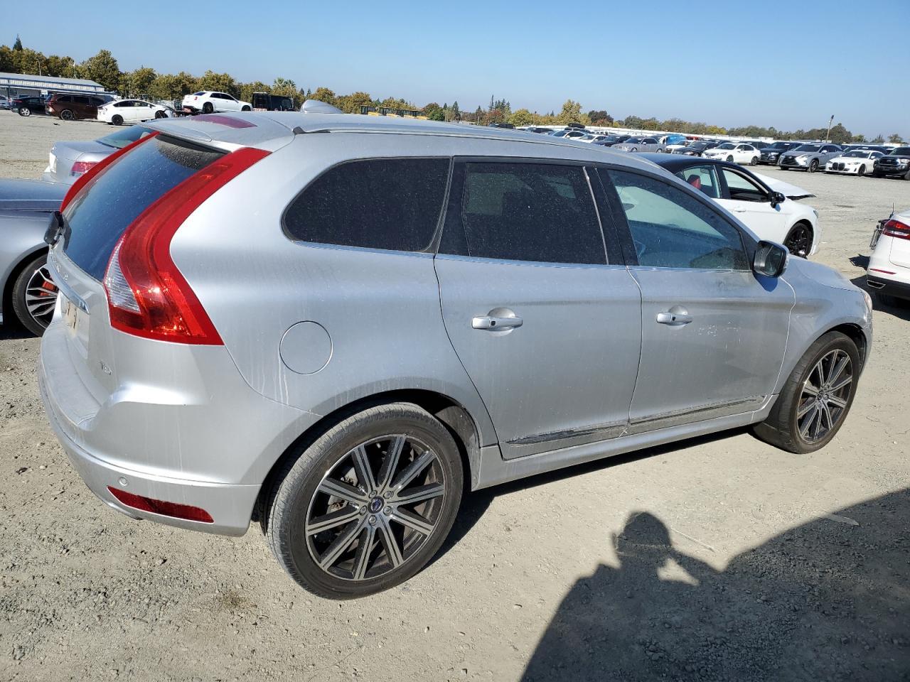 2016 VOLVO XC60