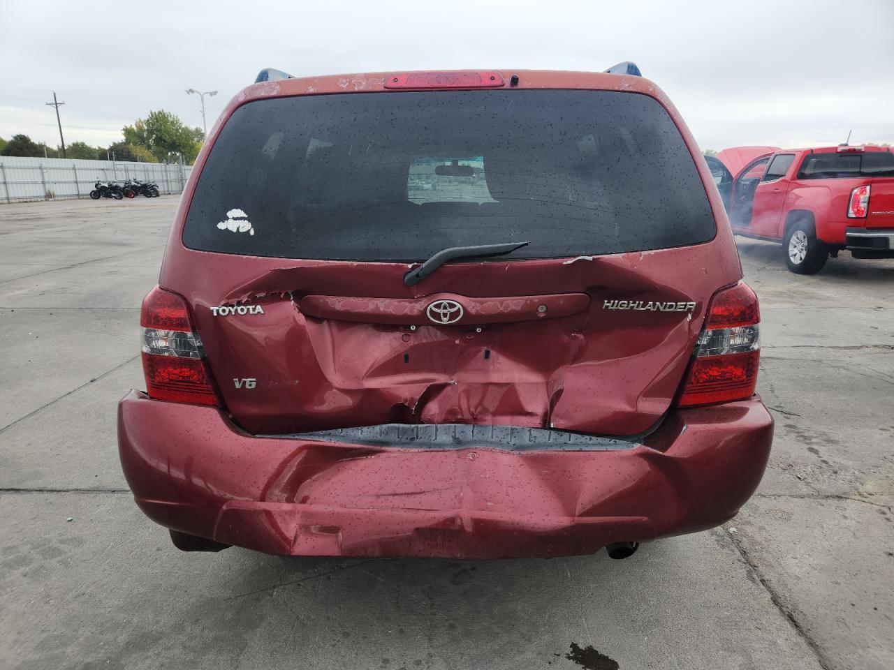 2004 TOYOTA HIGHLANDER