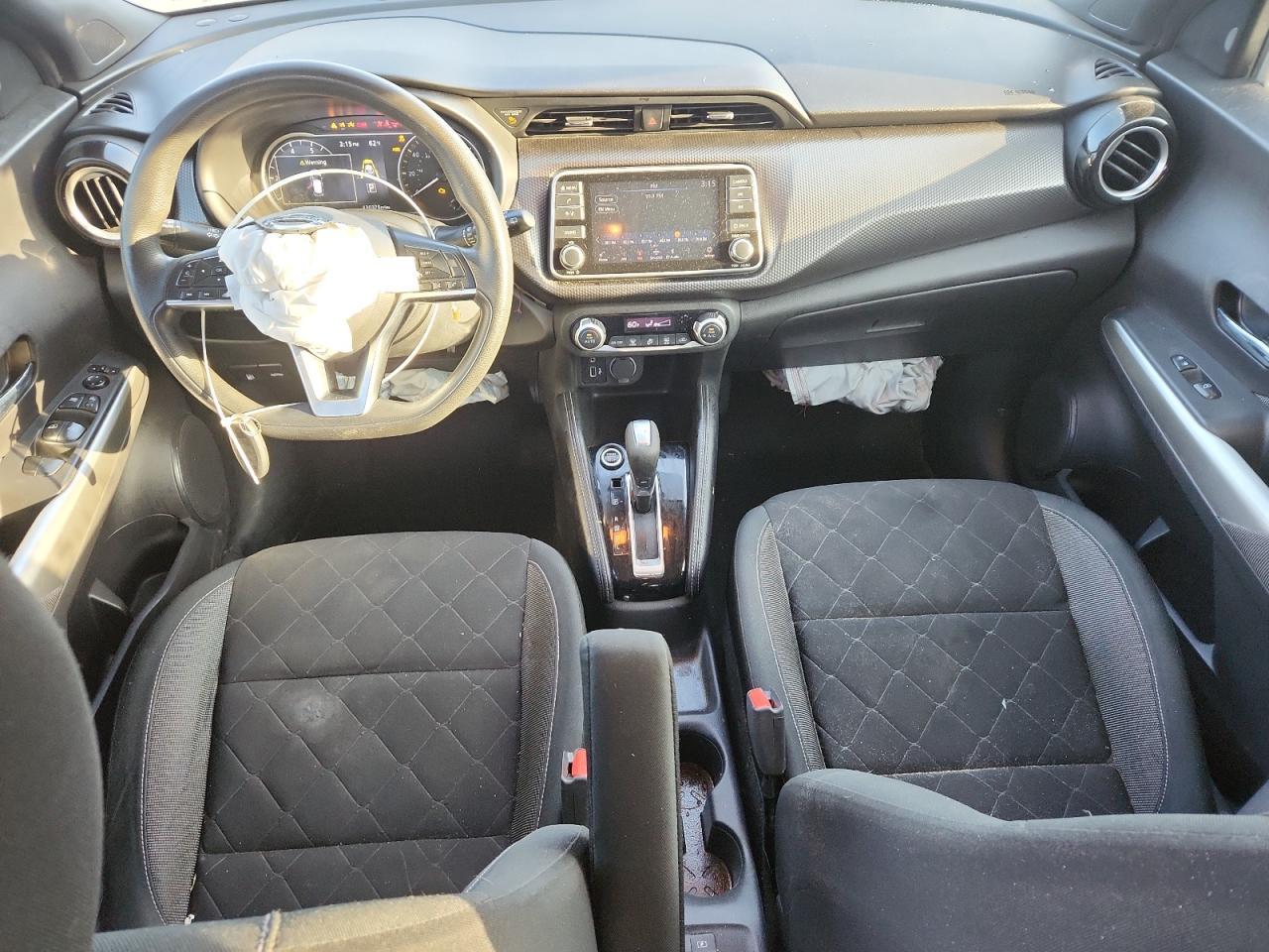 2020 NISSAN KICKS
