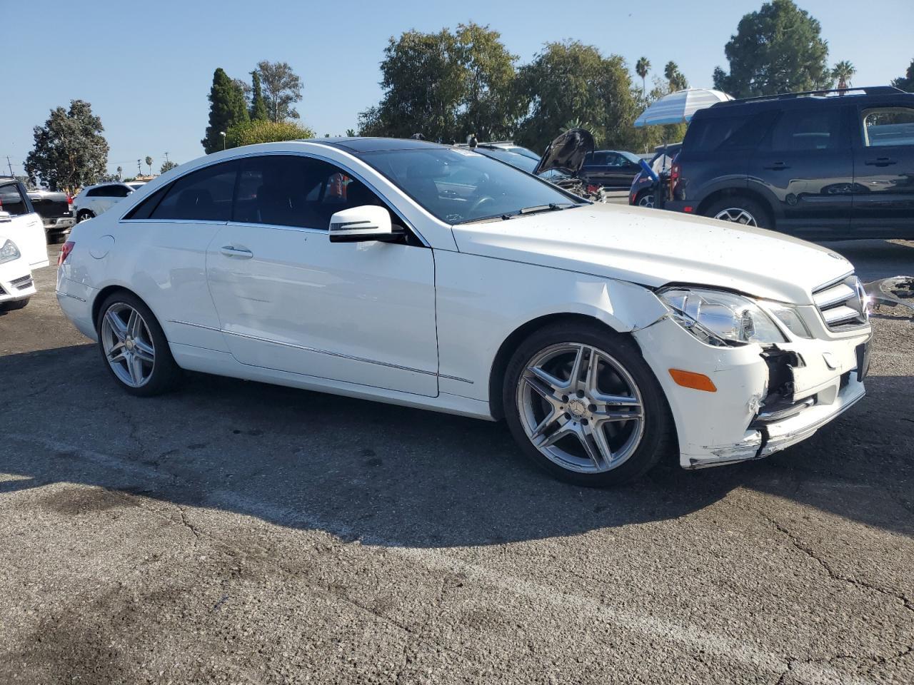 2013 MERCEDES-BENZ E-Class