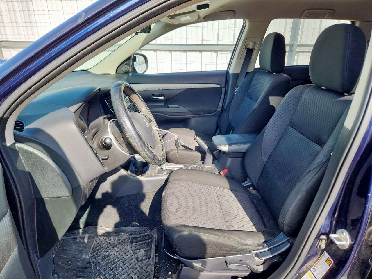 2014 MITSUBISHI outlander