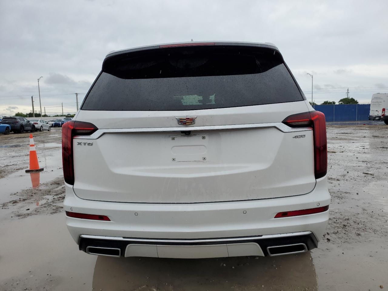 2024 CADILLAC XT6