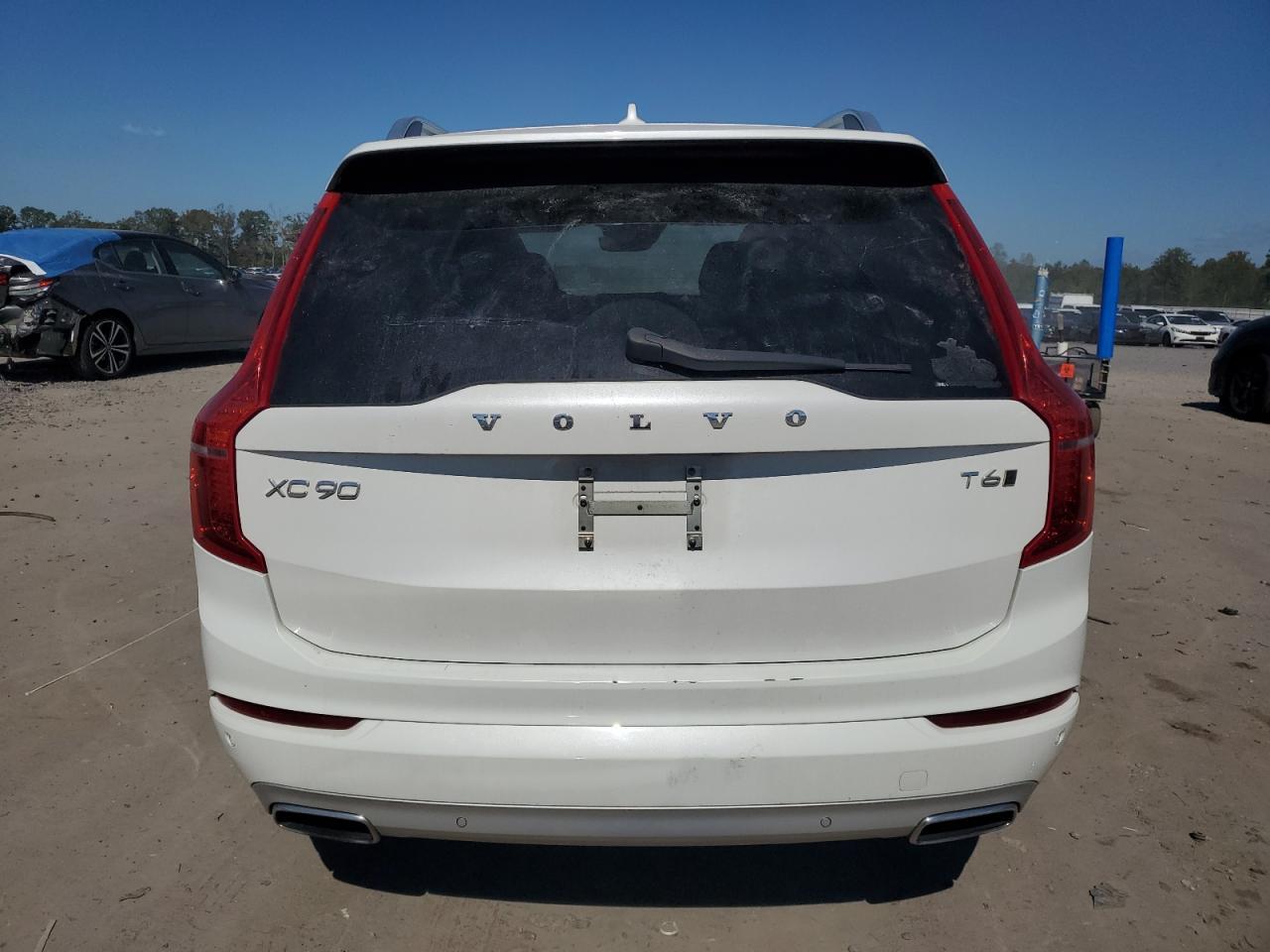 2018 VOLVO XC90