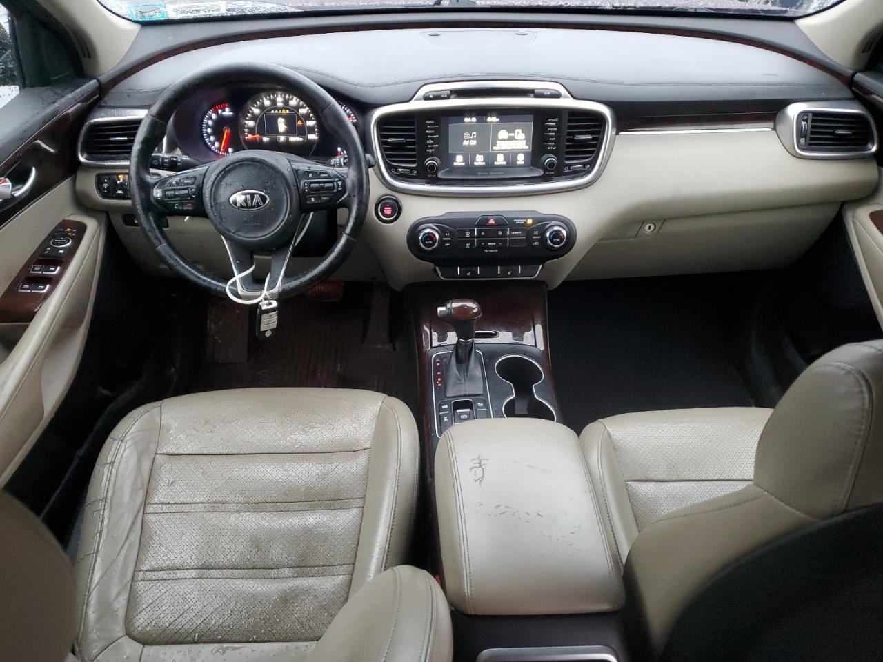 2017 KIA SORENTO