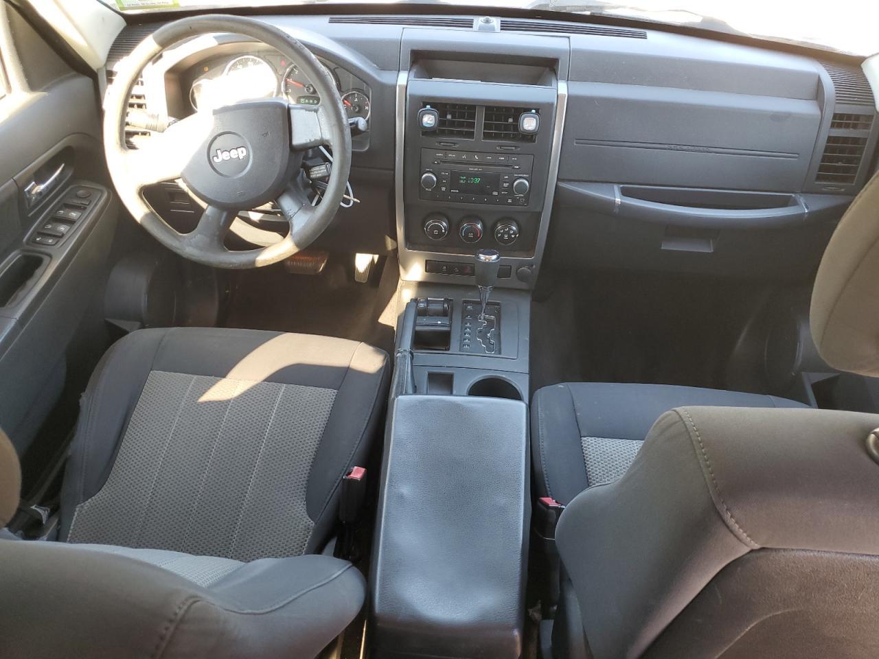 2010 JEEP Liberty