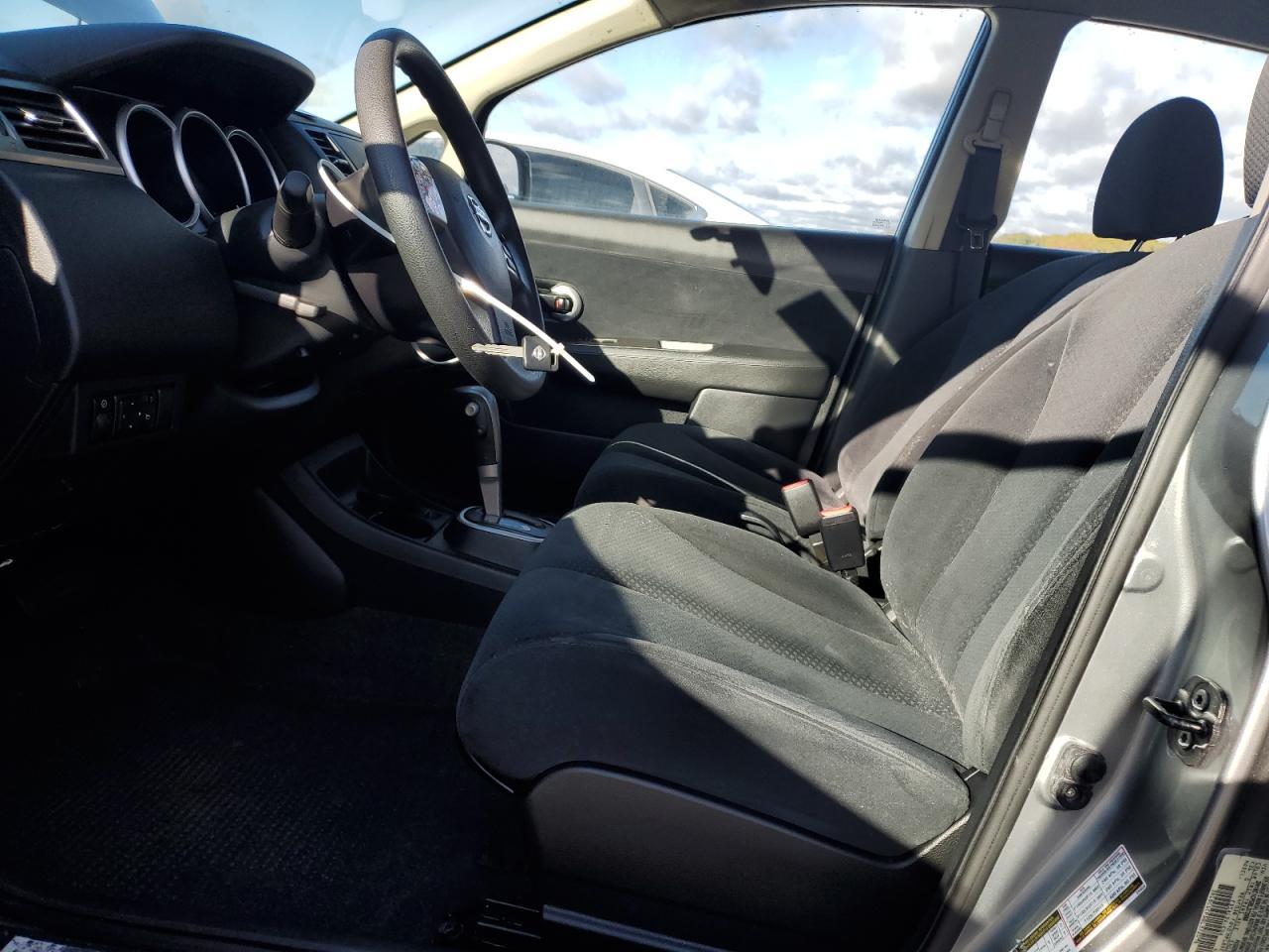 2011 NISSAN VERSA