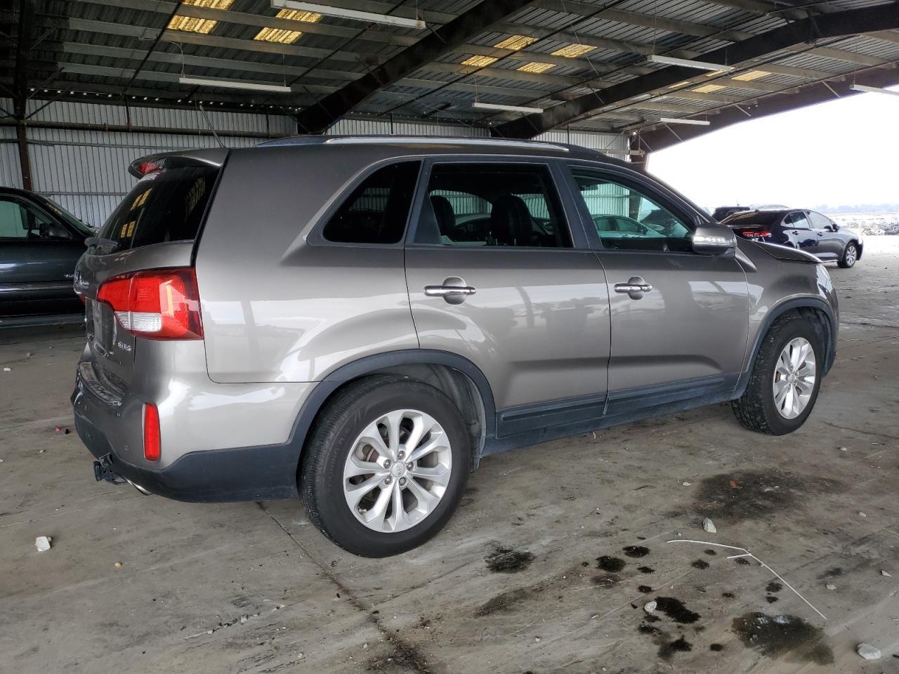 2015 KIA SORENTO