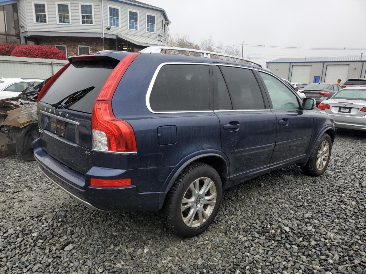 2013 VOLVO XC90