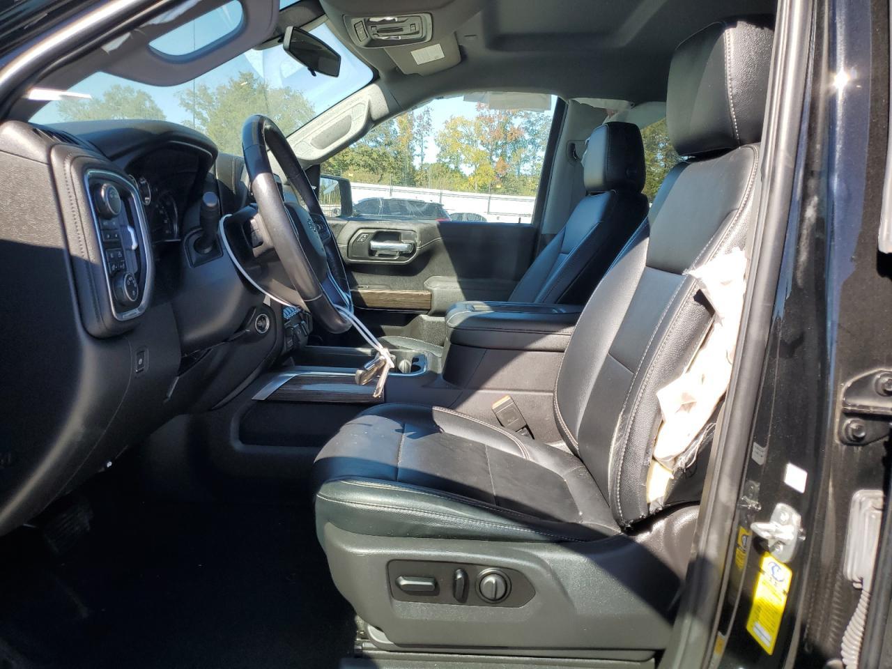 2021 CHEVROLET Silverado