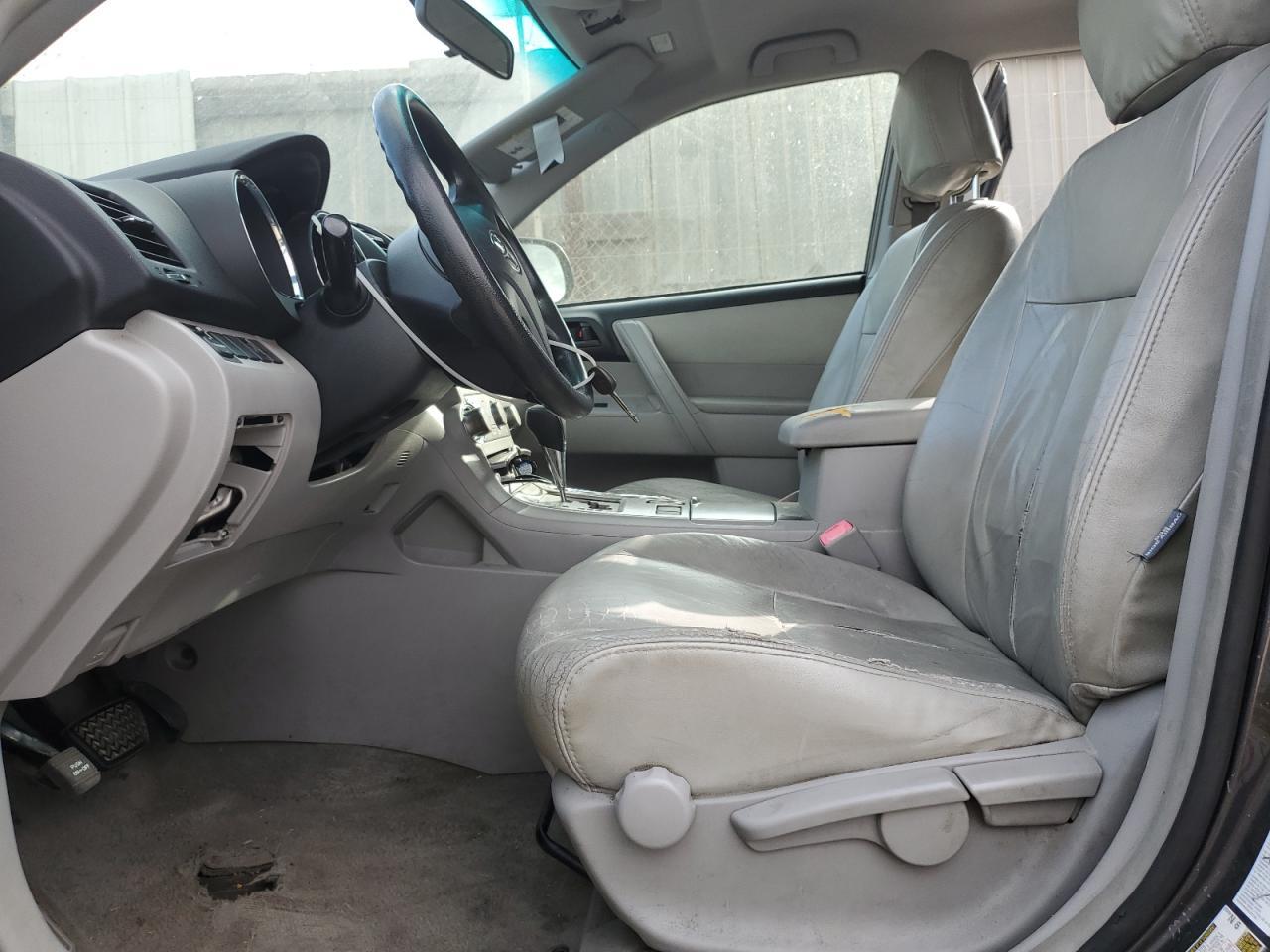 2009 TOYOTA HIGHLANDER