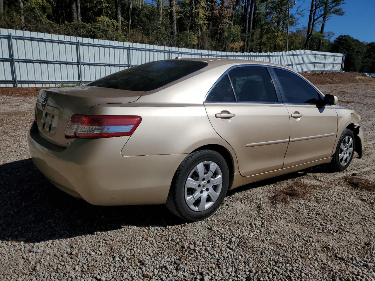 2010 TOYOTA CAMRY