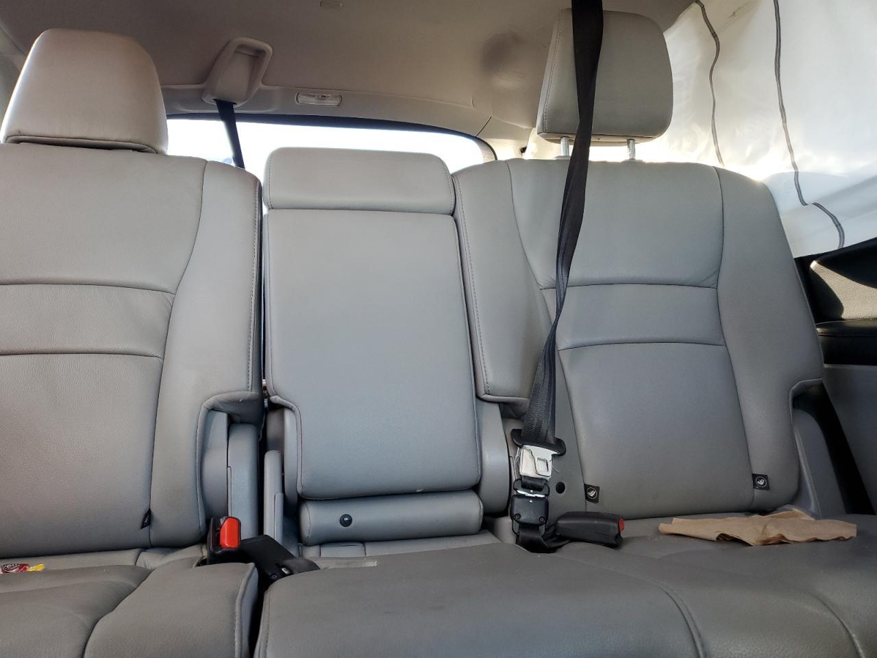 2016 HONDA PILOT