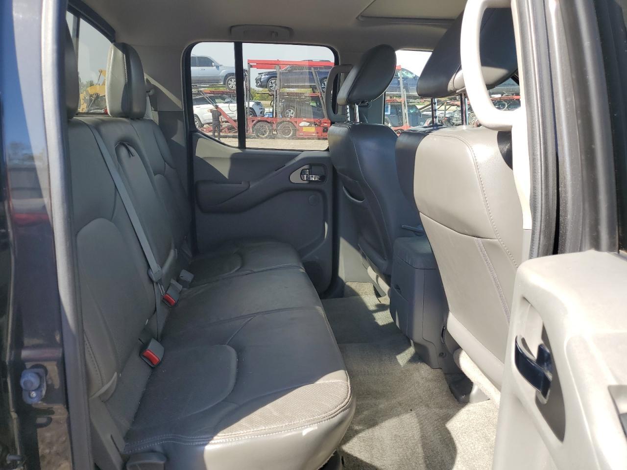 2014 NISSAN Frontier