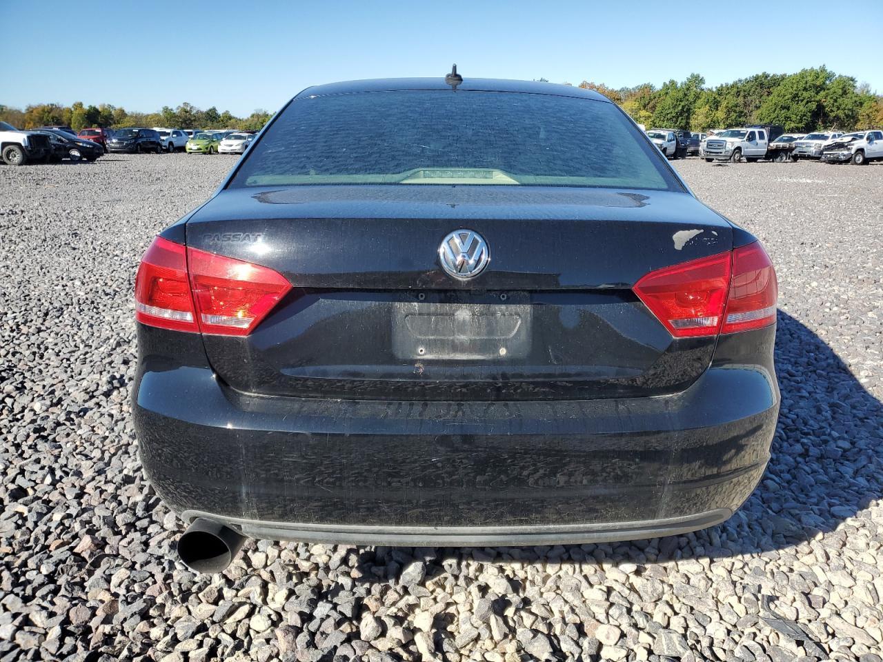 2015 VOLKSWAGEN Passat