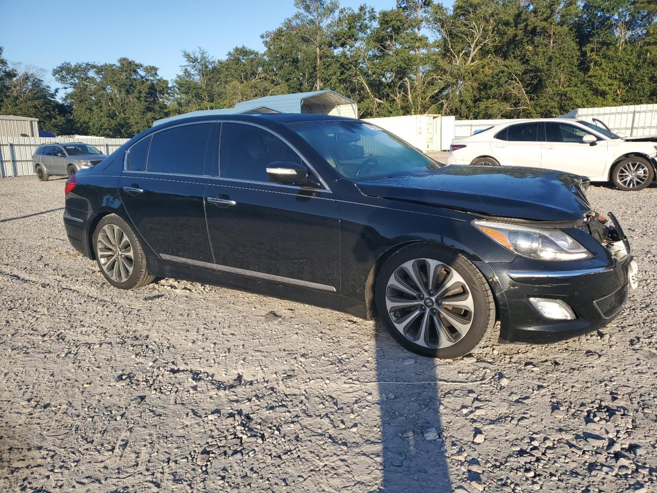 2014 HYUNDAI GENESIS