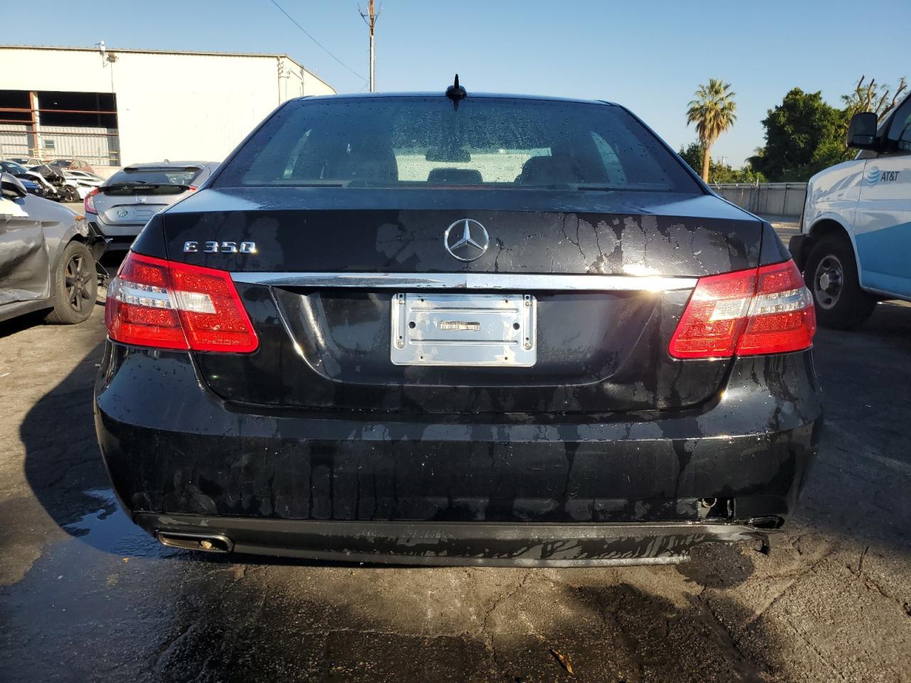 2011 MERCEDES-BENZ E-Class