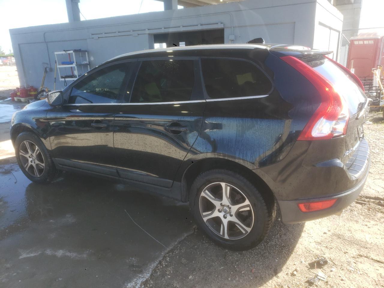2013 VOLVO XC60