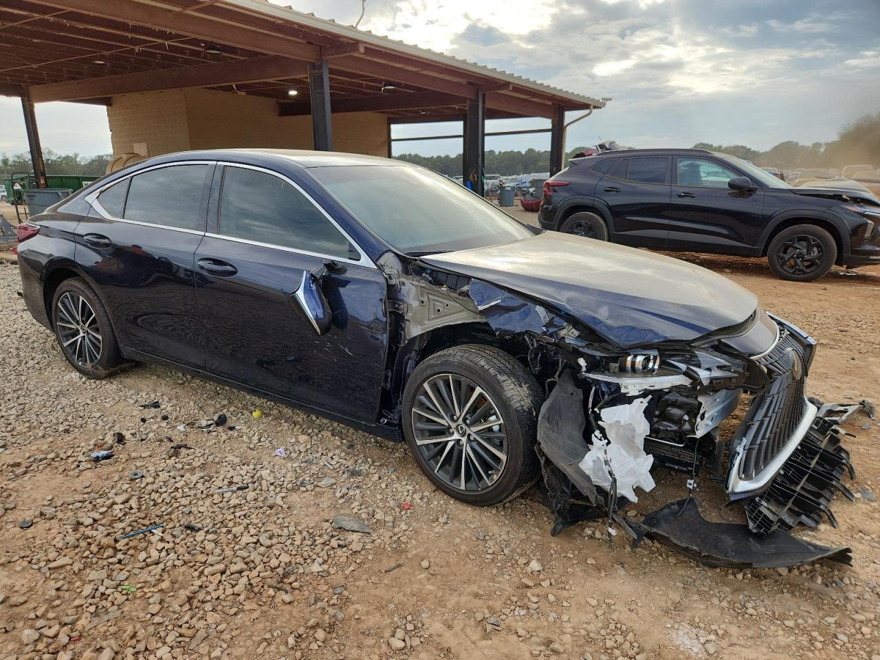 2025 LEXUS Es