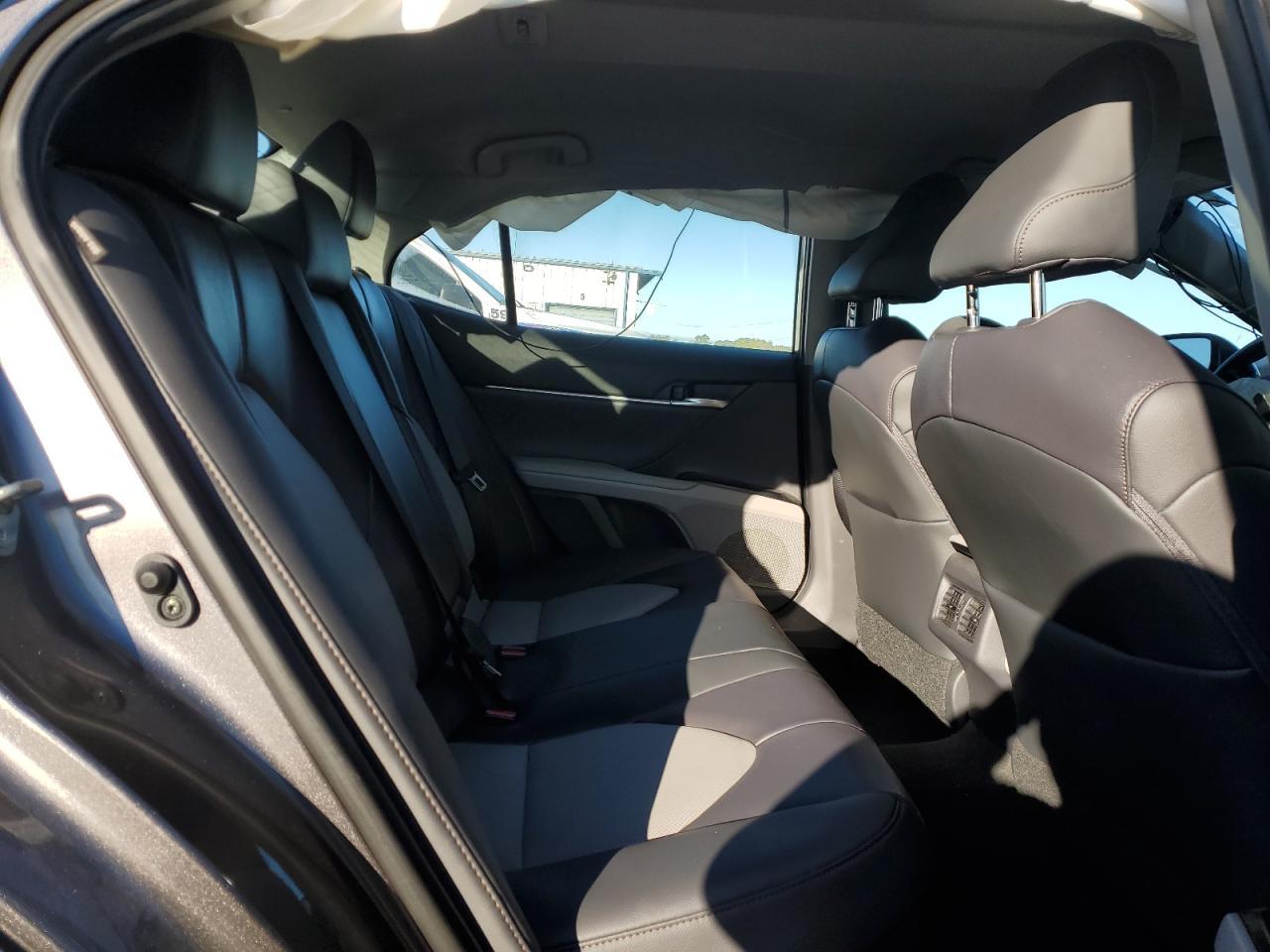2020 TOYOTA CAMRY