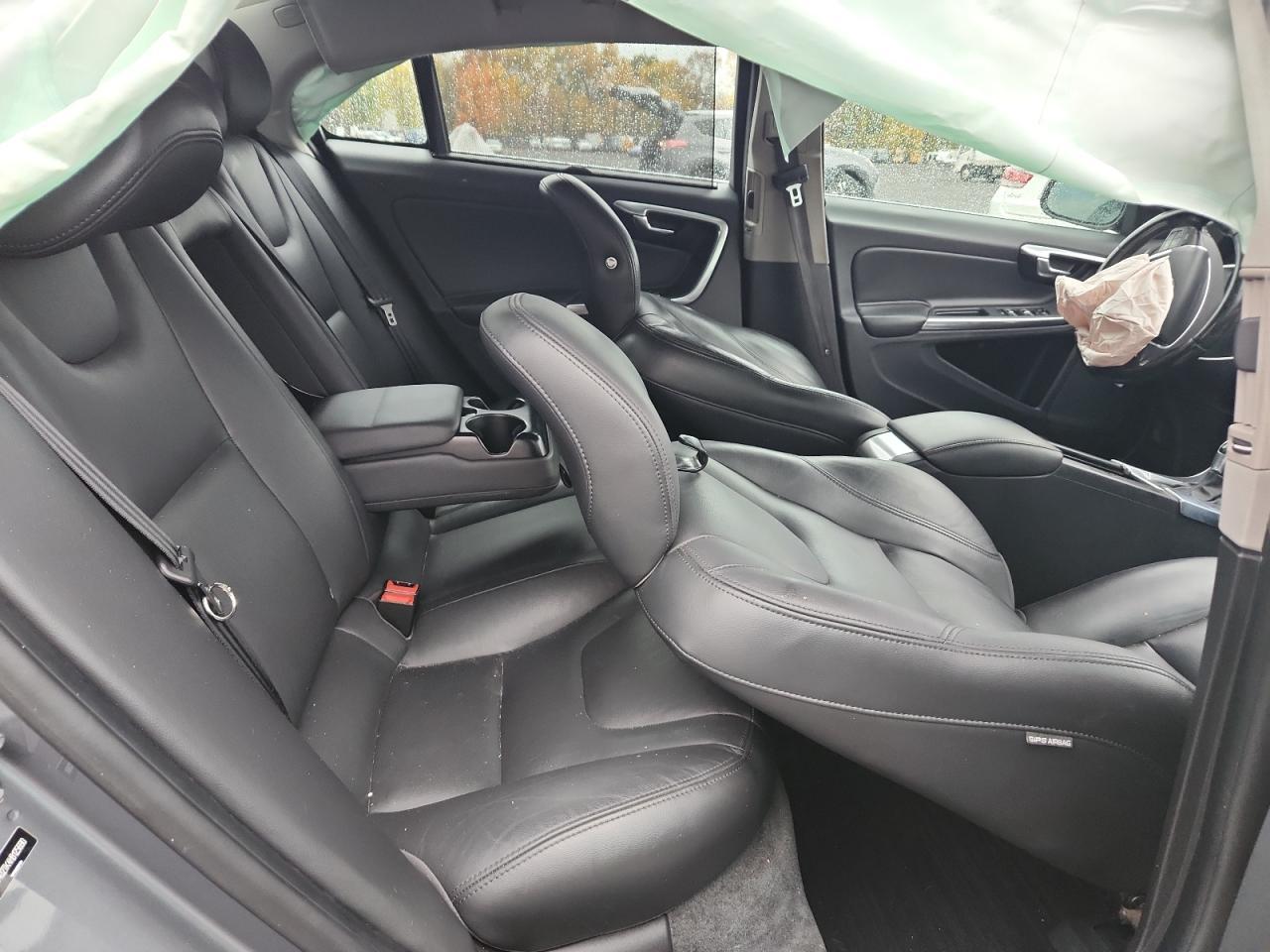 2017 VOLVO S60