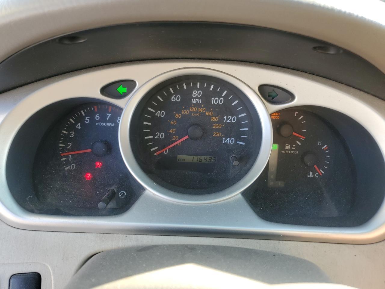 2005 TOYOTA HIGHLANDER