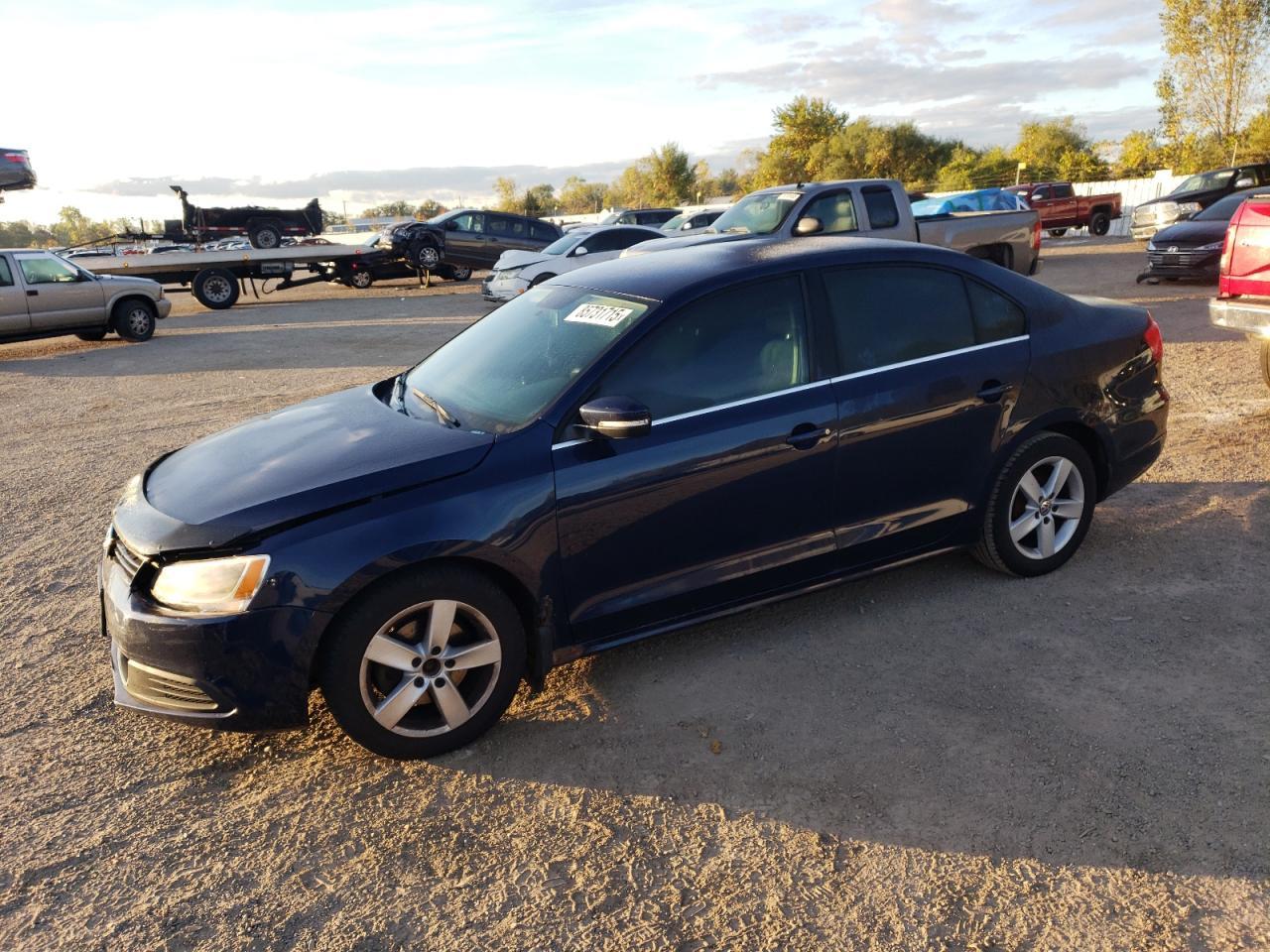 2012 VOLKSWAGEN JETTA
