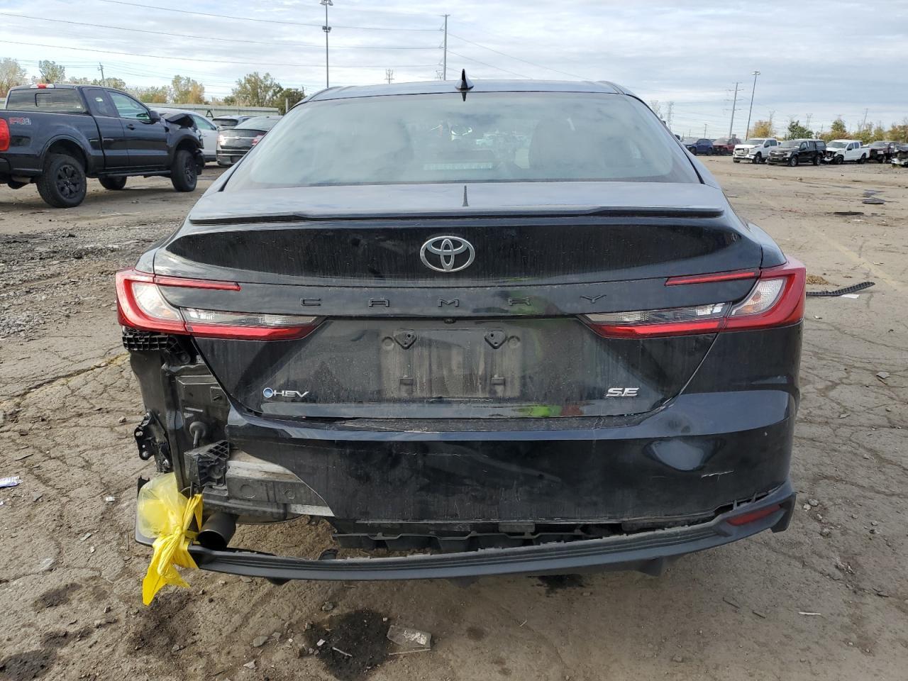 2025 TOYOTA CAMRY